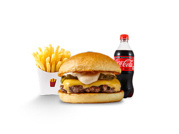 Çizburger + kartof fri + kola plastik 0,3